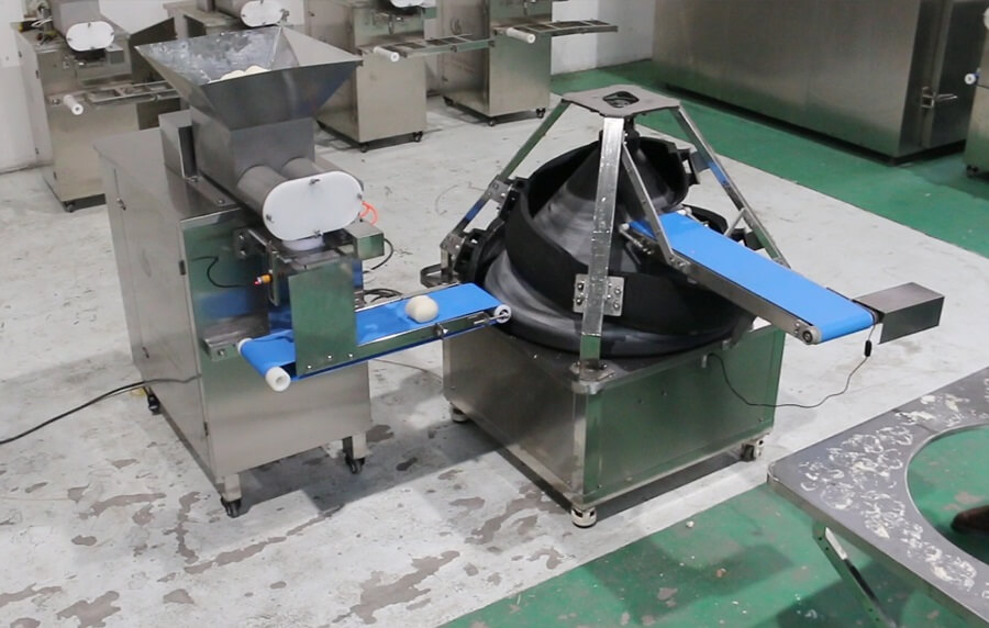 volumetric dough divider connected with conical dough rounder machine